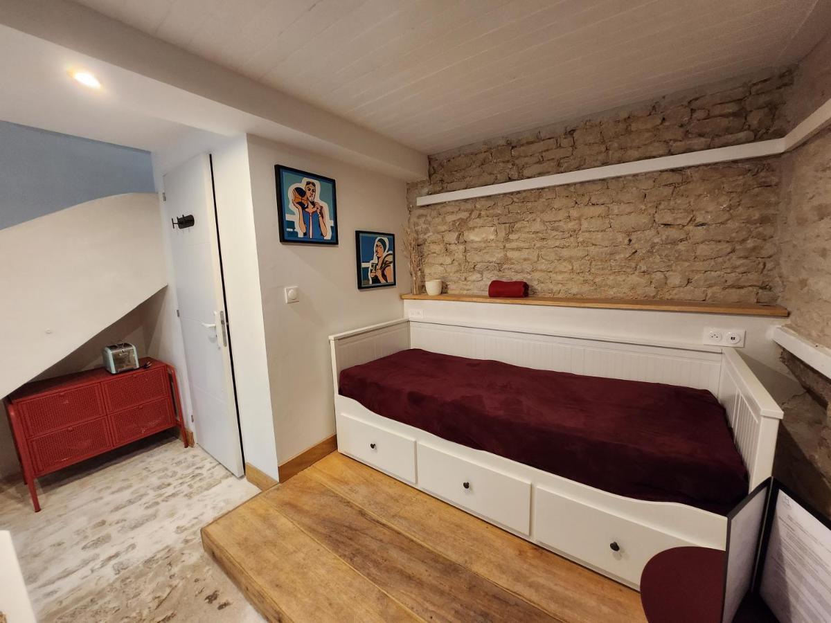 La P'Tite Ecurie Apartment Saint-Jean-de-Liversay Exterior photo